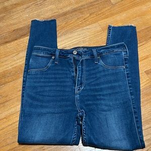 Abercrombie & Fitch high rise jegging. Size 29 8 short